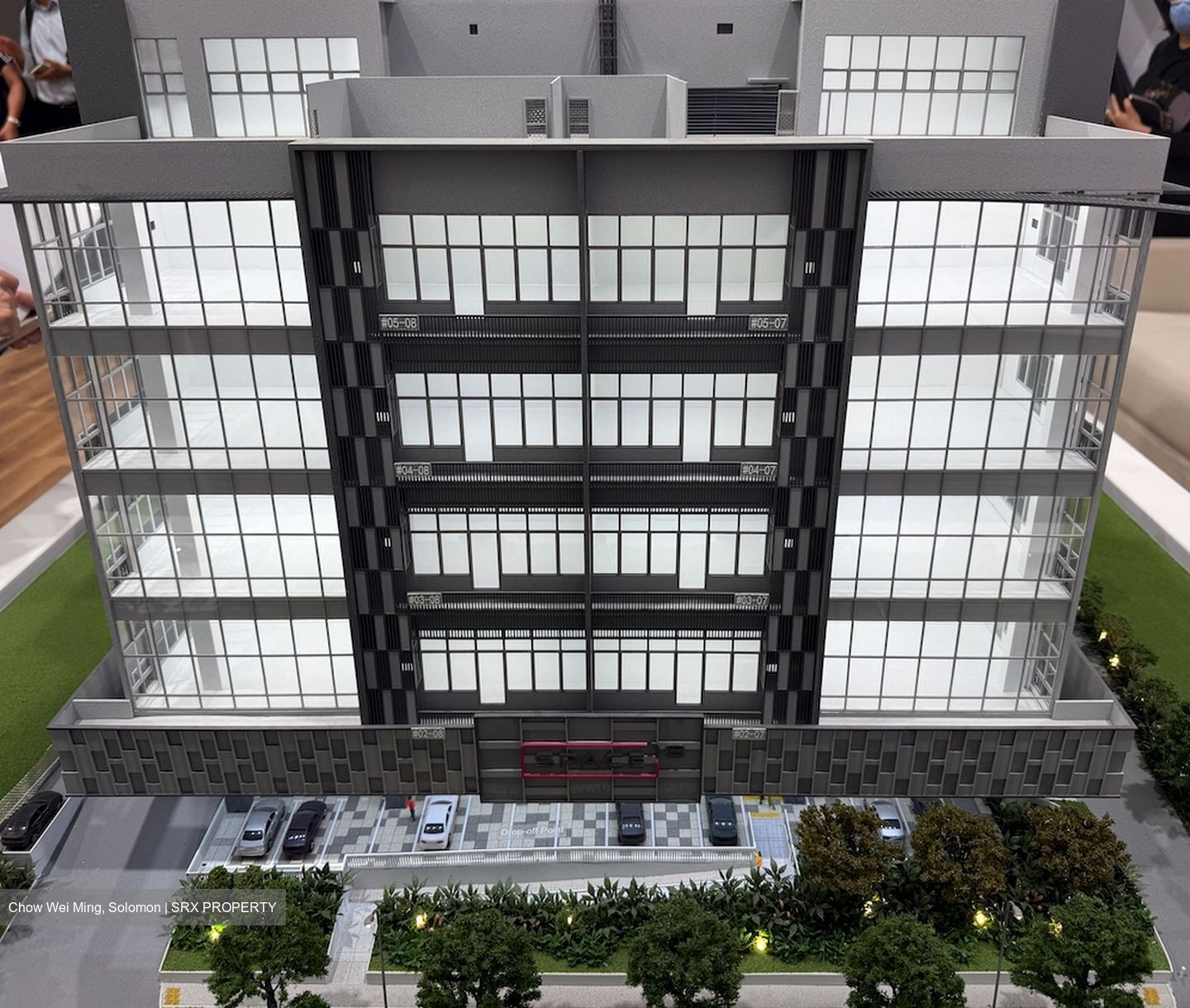Space 18 (D12), Factory #576320991